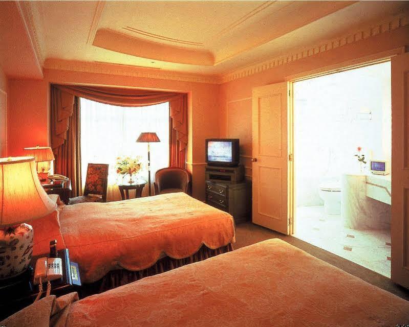 Hotel The Manhattan سيبَ المظهر الخارجي الصورة