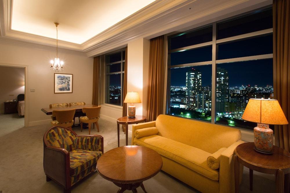 Hotel The Manhattan سيبَ المظهر الخارجي الصورة