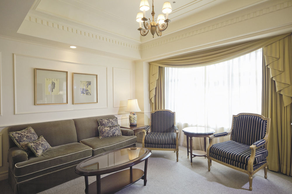 Hotel The Manhattan سيبَ المظهر الخارجي الصورة