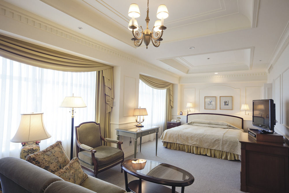 Hotel The Manhattan سيبَ المظهر الخارجي الصورة