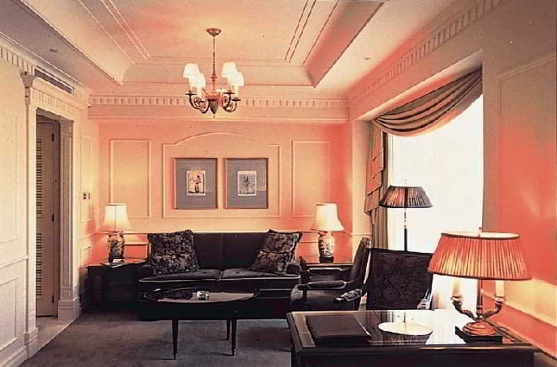 Hotel The Manhattan سيبَ المظهر الخارجي الصورة